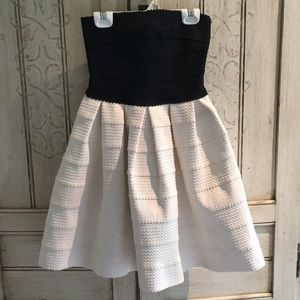 Dee Elle strapless black and cream dress